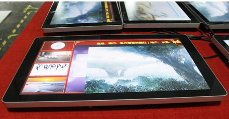 【供應(yīng)黑龍江/哈爾濱/壁掛式廣告機分屏播放 圖片視屏同一平面播放】價格,廠家,圖片,廣告機,廣州本獅貿(mào)易-