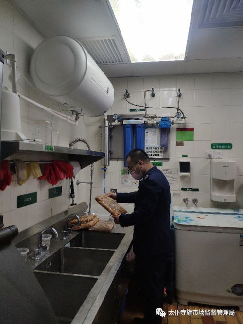 太仆寺旗市監局開展餐飲服務食品安全風險隱患拉網式大排查，筑牢群眾飲食安全防線